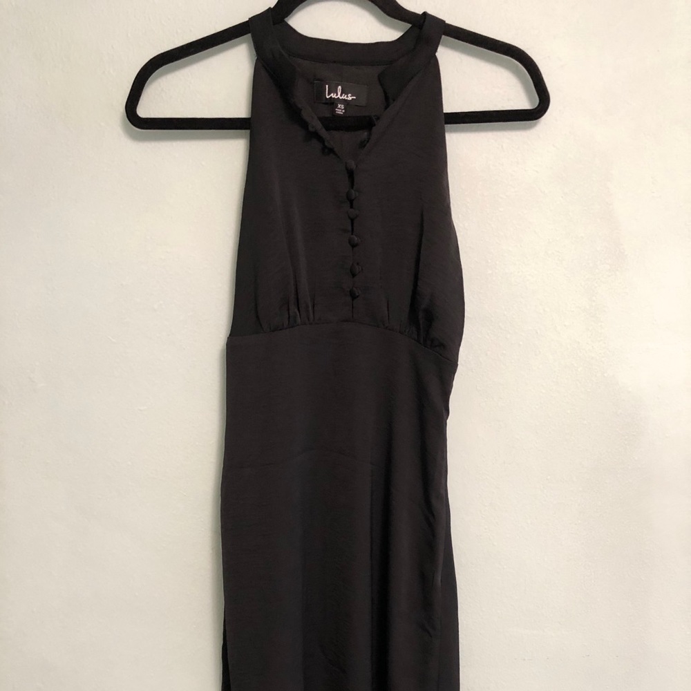 NWT Lulu’s Black Button-Up Midi Dress